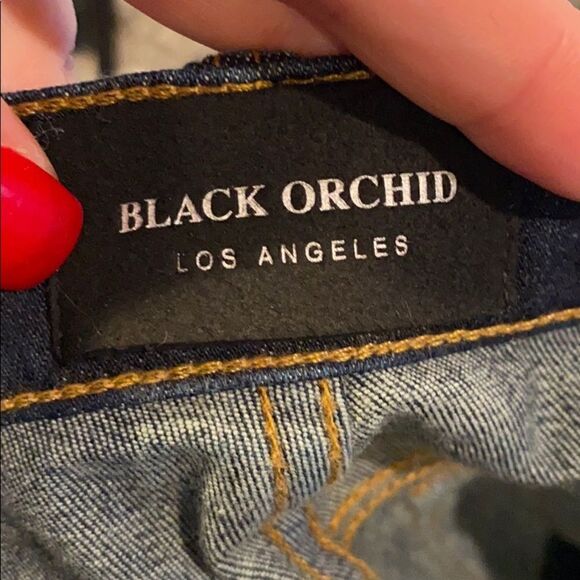 BLACK ORCHID BILLIE ZIPPER SKINNY JEAN IN THUNDER - Picture 8 of 8